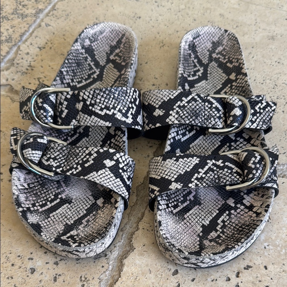ANTONIO MELANI Black and Gray Snake Print Flats